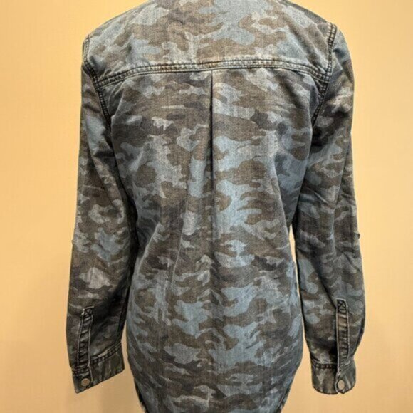 Blank NYC women's small blue denim camo snap button long sleeve shirt - Picture 10 of 10